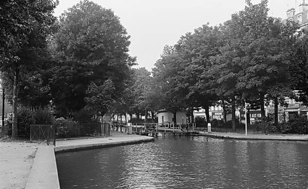 Paris (C) Peter Marshall, 1984