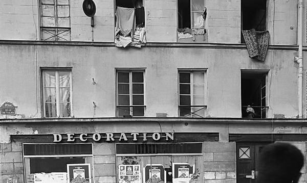 Paris (C) Peter Marshall, 1984