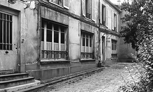 Paris (C) Peter Marshall, 1984