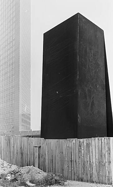 Paris (C) Peter Marshall, 1984