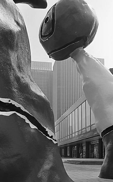 Paris (C) Peter Marshall, 1984