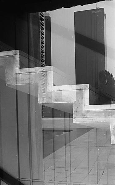 Paris (C) Peter Marshall, 1984