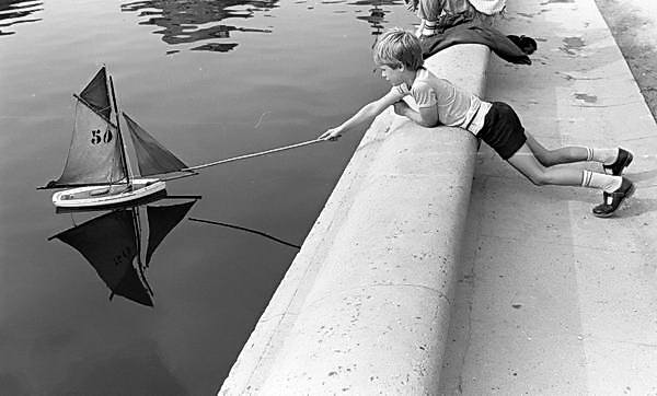 Paris (C) Peter Marshall, 1984