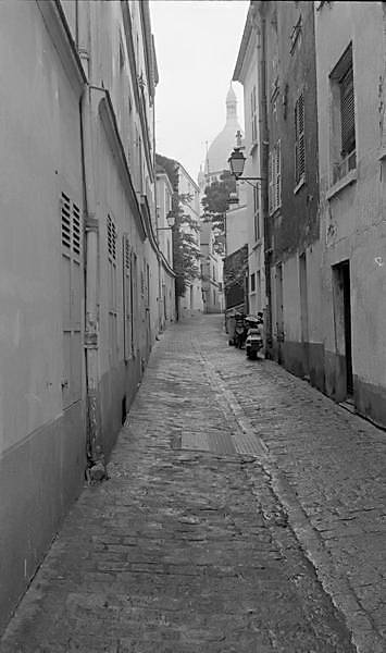 Paris (C) Peter Marshall, 1984