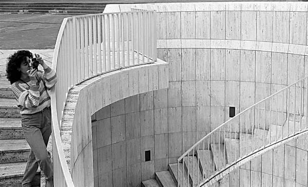 Paris (C) Peter Marshall, 1984