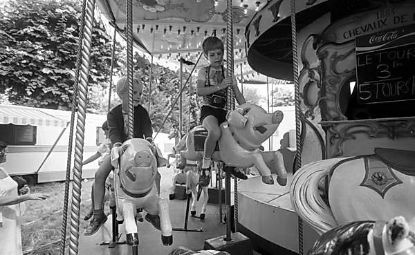 Paris (C) Peter Marshall, 1984