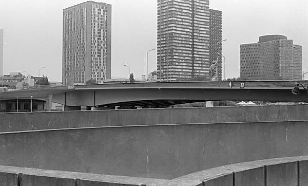 Paris (C) Peter Marshall, 1984