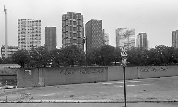 Paris (C) Peter Marshall, 1984