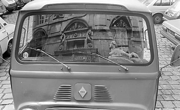 Paris (C) Peter Marshall, 1984