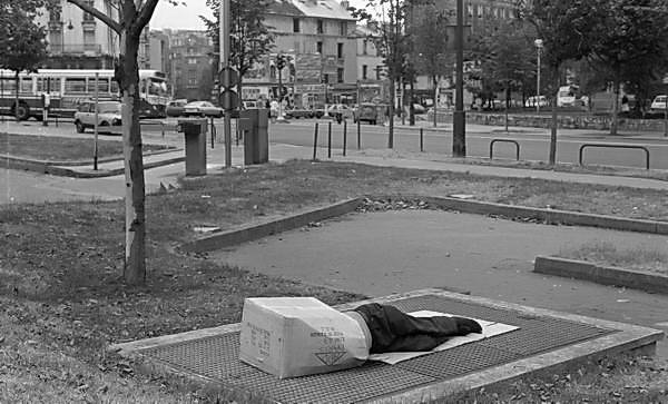 Paris (C) Peter Marshall, 1984