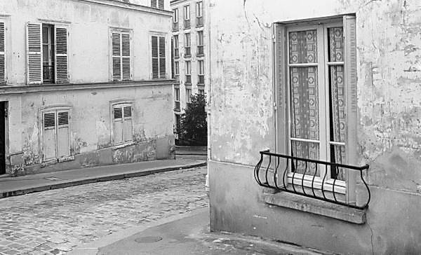 Paris (C) Peter Marshall, 1984