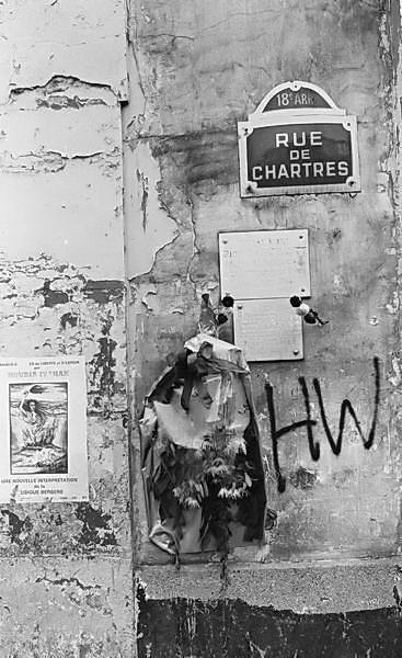 Paris (C) Peter Marshall, 1984