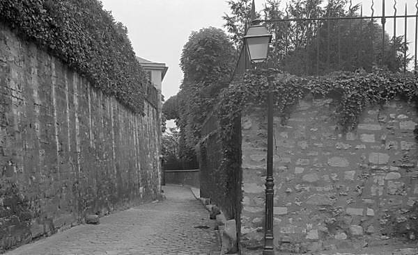 Paris (C) Peter Marshall, 1984