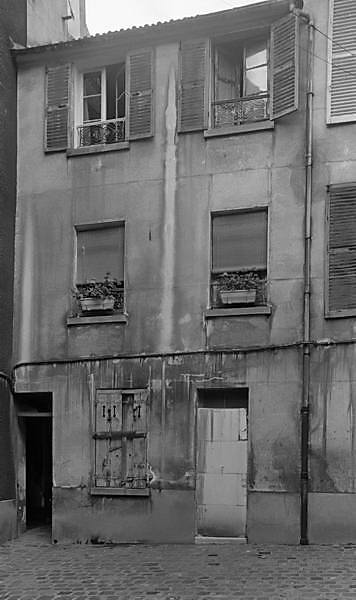 Paris (C) Peter Marshall, 1984