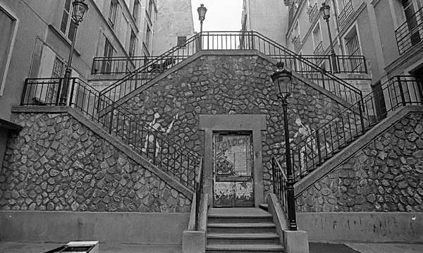 Paris (C) Peter Marshall, 1984