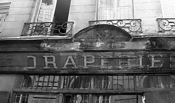 Paris (C) Peter Marshall, 1984