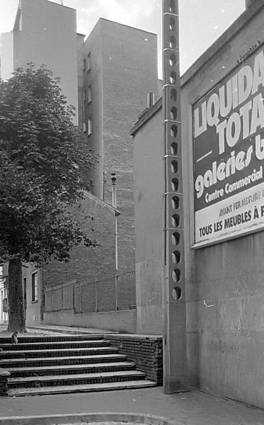 Paris (C) Peter Marshall, 1984