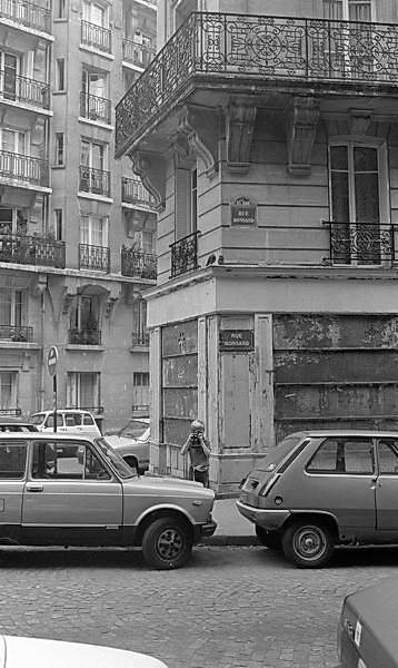 Paris (C) Peter Marshall, 1984