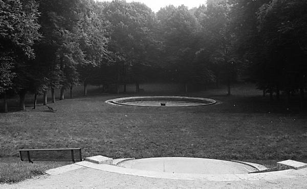 Paris (C) Peter Marshall, 1984