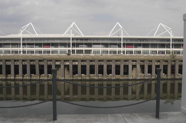 Picture © Peter Marshall, 2004