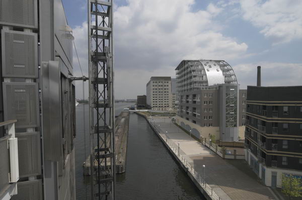 Picture © Peter Marshall, 2004