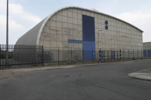 Picture © Peter Marshall, 2004