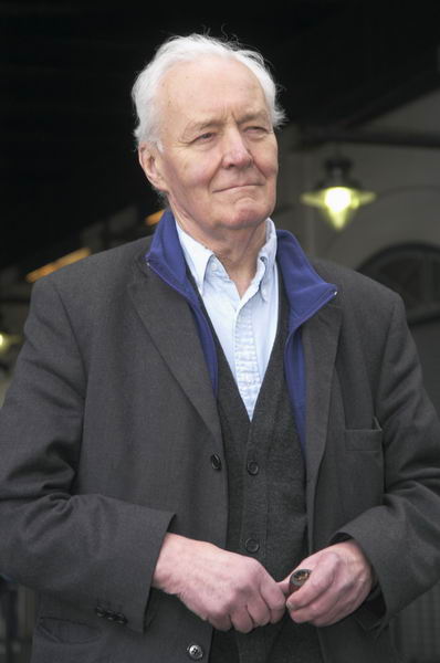 Picture © Peter Marshall, 2004