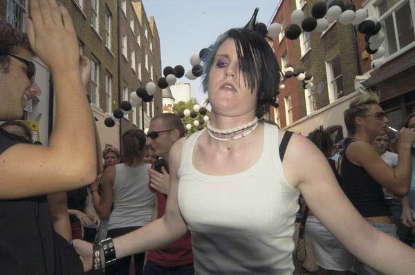 Picture © Peter Marshall, 2004