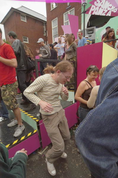 Picture © Peter Marshall, 2004