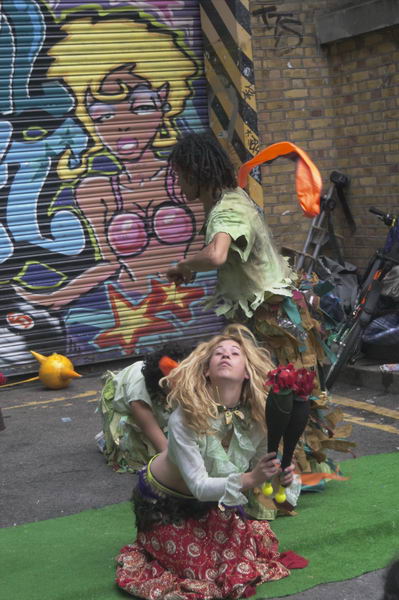 Picture © Peter Marshall, 2004