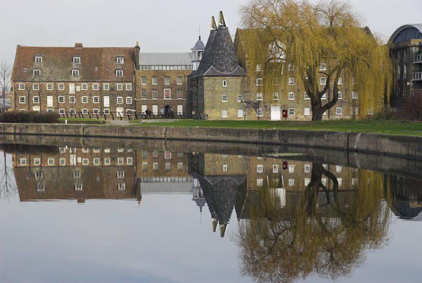Three Mills, Bromley-by-Bow.  Peter Marshall, 2006