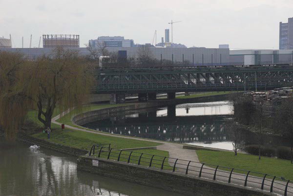 Bromley-by-Bow, London. © 2006, Peter Marshall