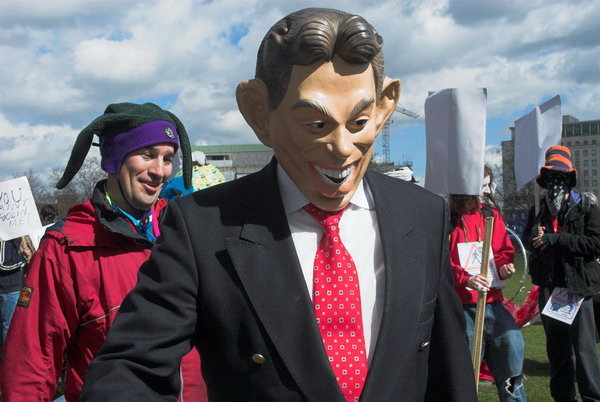 Fools Paradise Parade, London © 2006, Peter Marshall