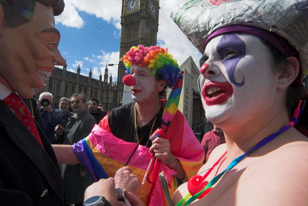 Fools Paradise Parade, London © 2006, Peter Marshall