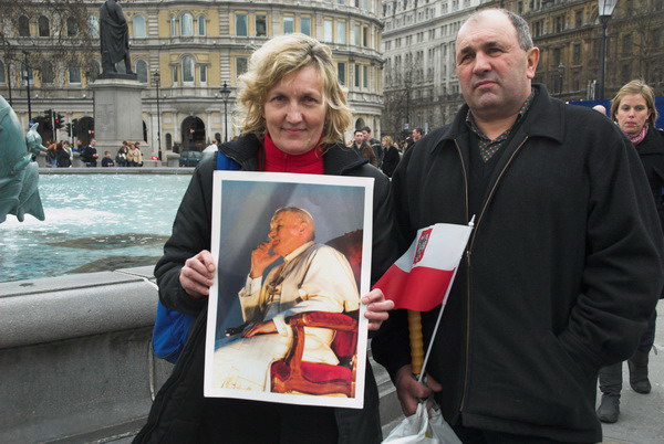 Polish Catholics, London © 2006, Peter Marshall