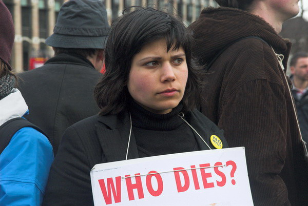 Naming the Dead - 2 Years After Fallujah © 2006, Peter Marshall