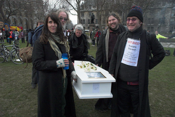 Naming the Dead - 2 Years After Fallujah © 2006, Peter Marshall