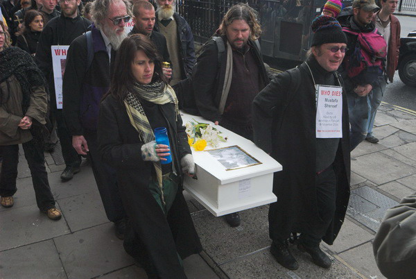 Naming the Dead - 2 Years After Fallujah © 2006, Peter Marshall