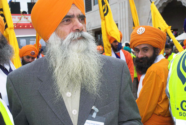 Sikhs celebrate Vaisakhi in Southall © 2006, Peter Marshall
