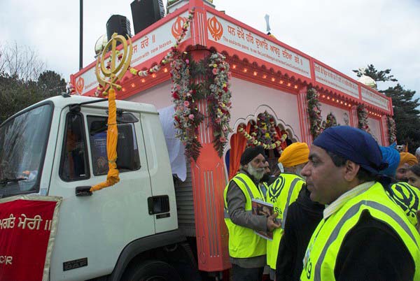 Vaisakhi in Southall © 2006, Peter Marshall