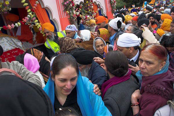 Vaisakhi in Southall © 2006, Peter Marshall