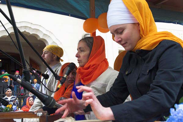 Vaisakhi in Southall © 2006, Peter Marshall