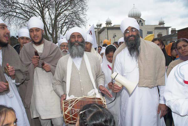 Vaisakhi in Southall © 2006, Peter Marshall