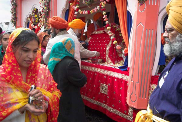 Vaisakhi in Southall © 2006, Peter Marshall