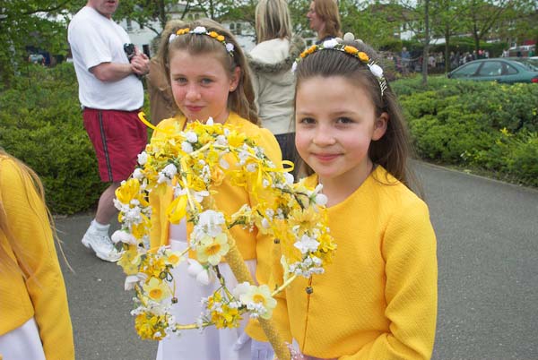 Chislehurst May Queen Ceremony © 2006, Peter Marshall