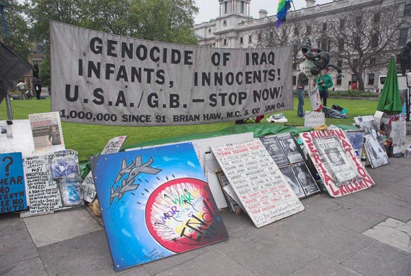 Brian Haw in Parliament Square © 2006, Peter Marshall