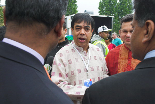 Baishahki Mela, Spitalfields, London © 2006, Peter Marshall