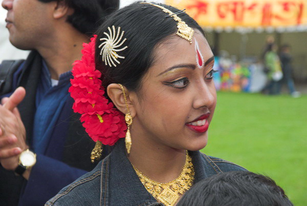 Baishahki Mela, Spitalfields, London © 2006, Peter Marshall