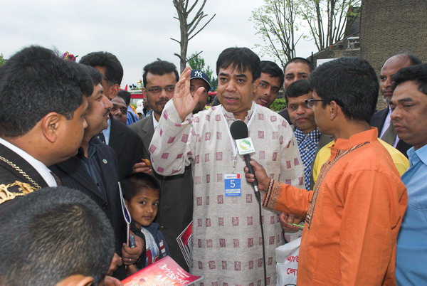 Baishahki Mela, Spitalfields, London © 2006, Peter Marshall