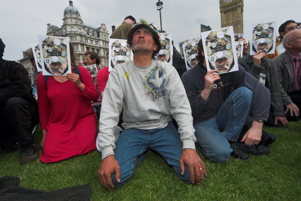 Brian Haw and Brian supporters © 2006, Peter Marshall